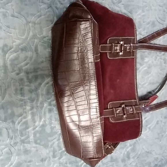 Relic - Picture 3 of 9